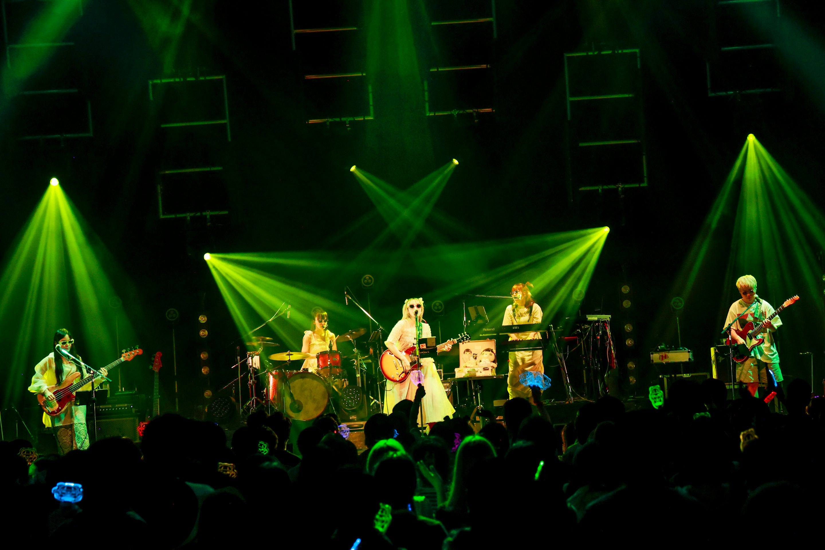 コレサワ《らぶ、出張ツアー》ライブレポート | 日本コロムビア株式