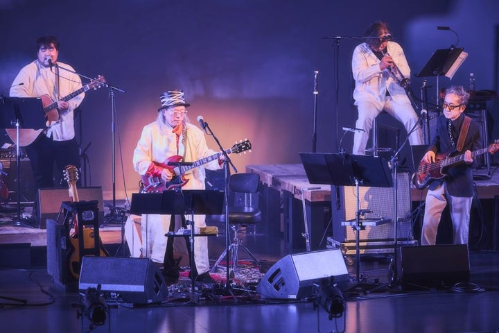 コールド・ムーンの夜に、ムーンライダーズが80年代の代表曲を演奏するライブを開催! コールド・ムーンの夜に、ムーンライダーズが80年代の代表曲を演奏するライブを開催!