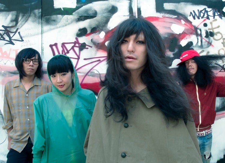 毛皮のマリーズ、黄金期のメジャー3作品アナログ盤が4月21日にリリース! 毛皮のマリーズ、黄金期のメジャー3作品アナログ盤が4月21日にリリース!