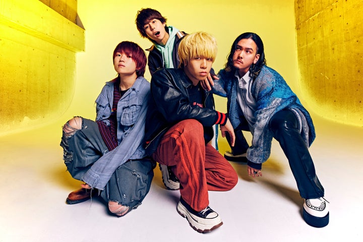 Bye-Bye-Handの方程式、1stフルアルバム『ソフビ』5/22発売！大阪ロック界の注目バンドが全国ツアーも決定