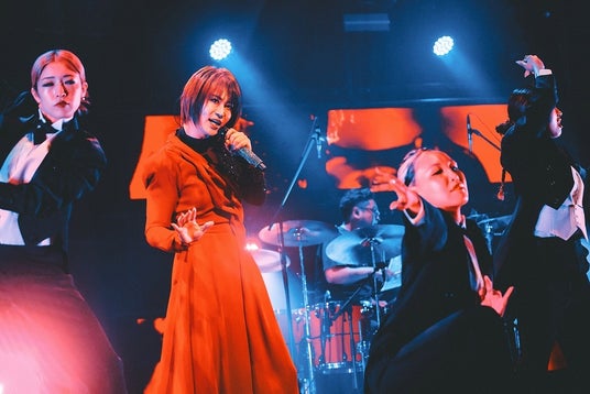 (ライブレポート)氷川きよし“KIINA.”として魅せる、約5年ぶりとなるPOPS LIVE開催!「生命(いのち)ある限り、歌い続けます。氷川きよしと、KIINA.をいつまでも応援してください」 (ライブレポート)氷川きよし“KIINA.”として魅せる、約5年ぶりとなるPOPS LIVE開催!「生命(いのち)ある限り、歌い続けます。氷川きよしと、KIINA.をいつまでも応援してください」