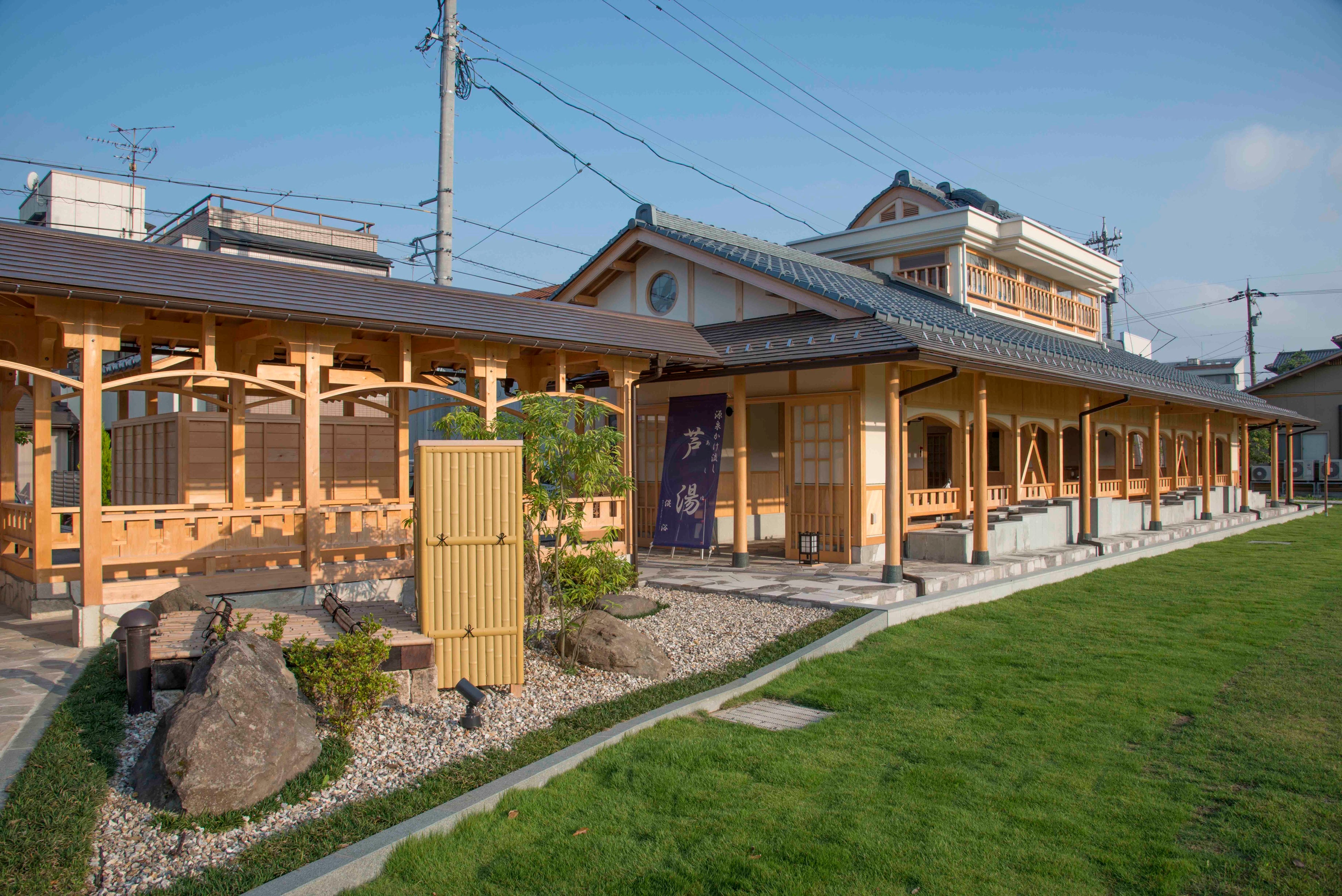 総ひのき造りのあわら温泉「芦湯」
