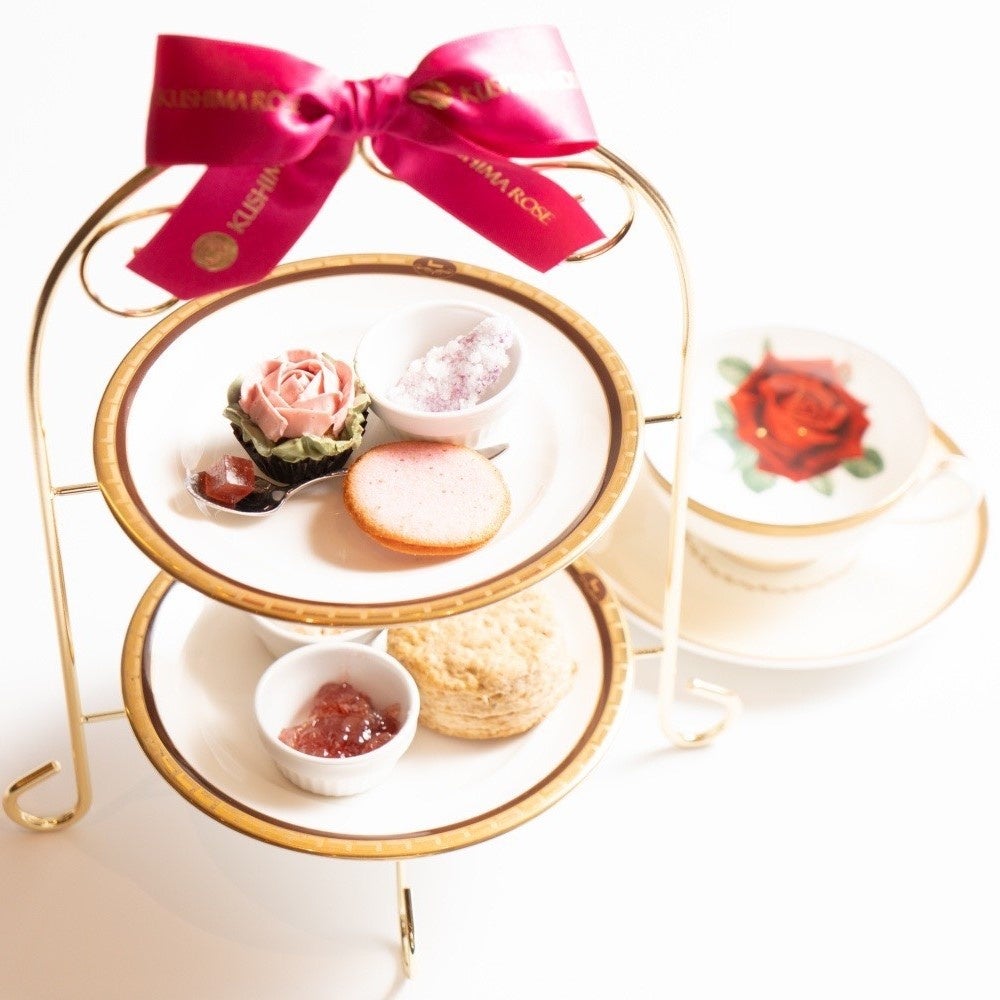 本物のバラを味わえるローズアフタヌーンティー