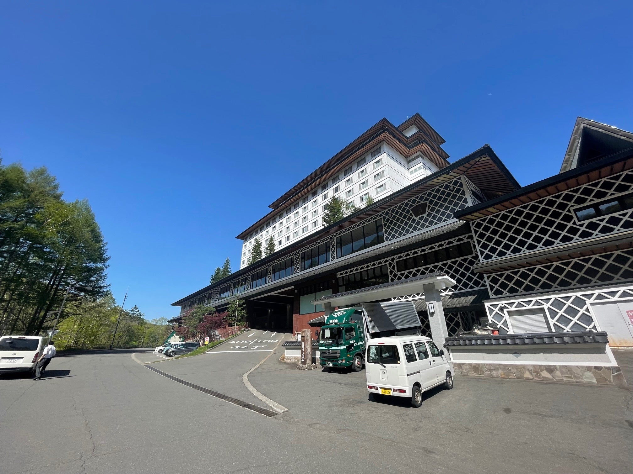 きたゆざわ森のソラニワ外観