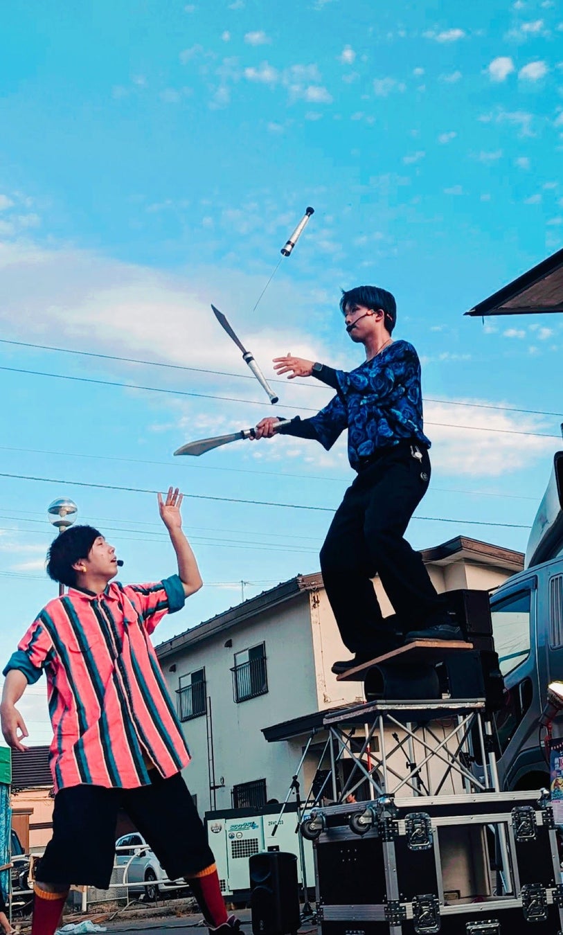 函館唯一の大道芸チーム おどけ箱