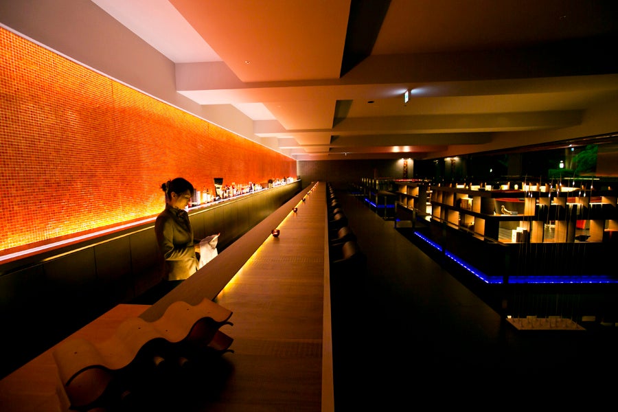 1階BAR「long good-bye」