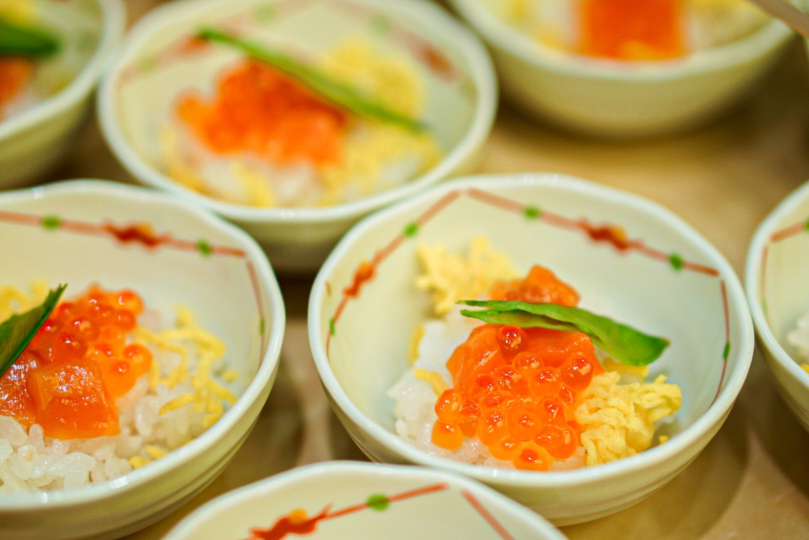 キッズメニュー「仲良し親子ちらし寿司」はサーモン×いくらのコラボレーション