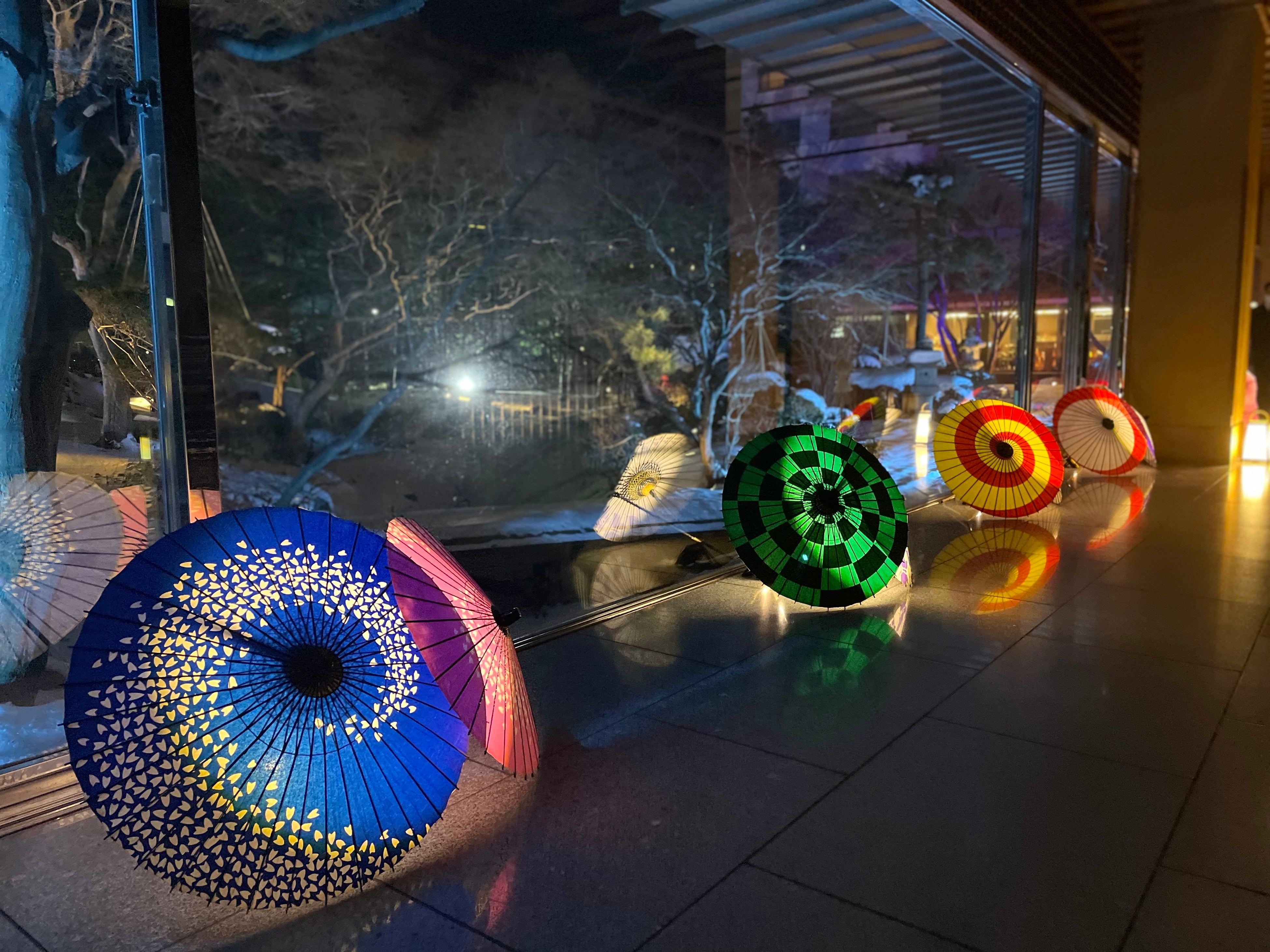 SNSで1,000以上の「いいね」を獲得した和傘フォトスポットは5月31日までの期間限定