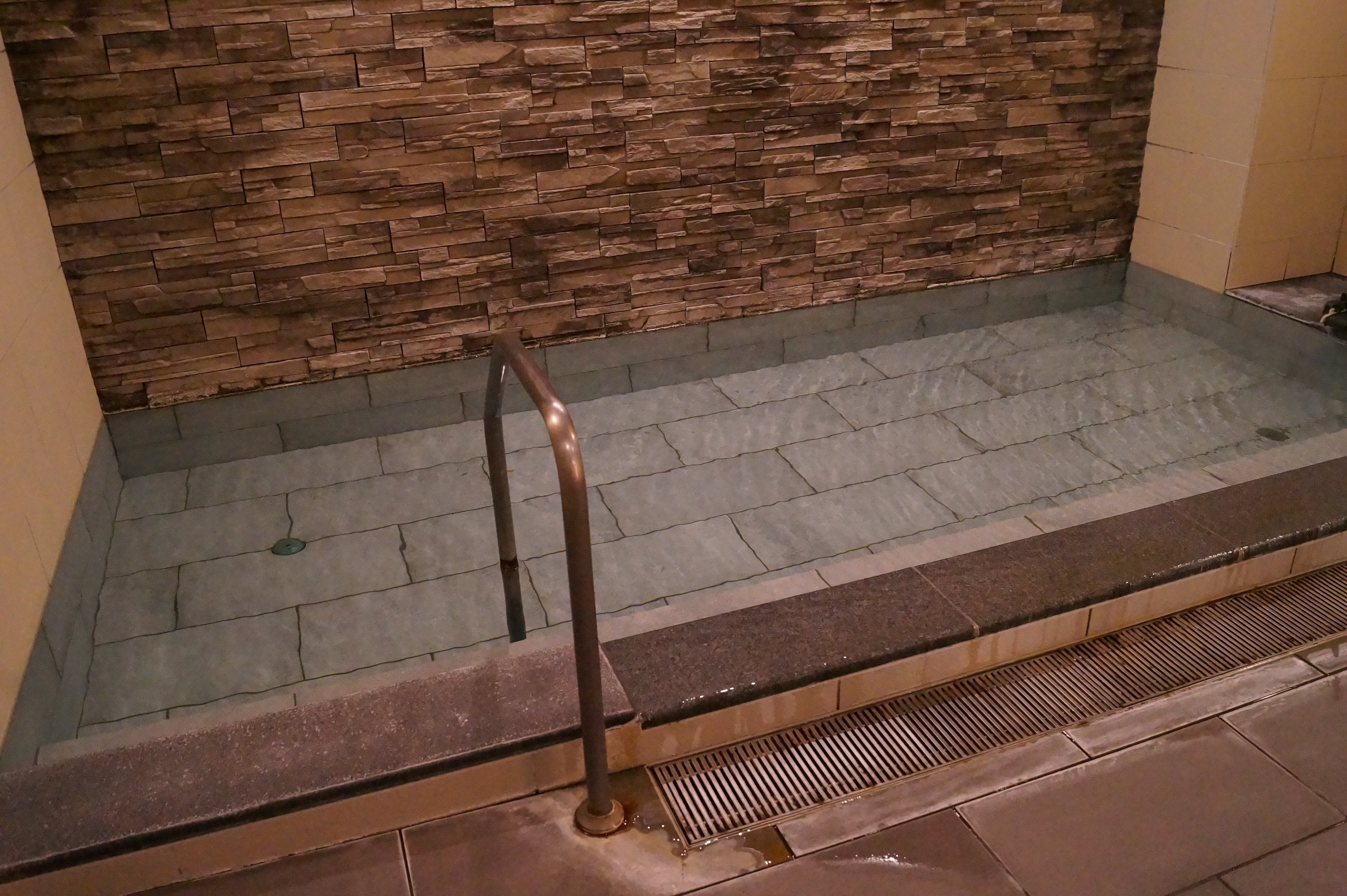 一日の最後は貸切風呂で家族団らん疲れを癒してぐっすりと・・・