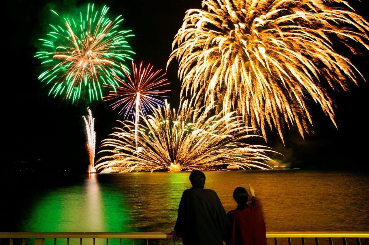 洞爺湖ロングラン花火大会開催中♪（10月末迄）