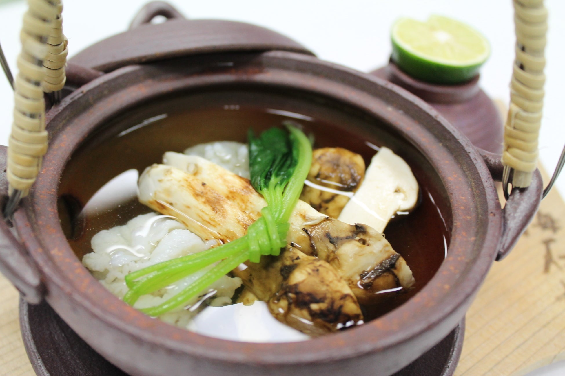 松茸土瓶蒸し（イメージ）