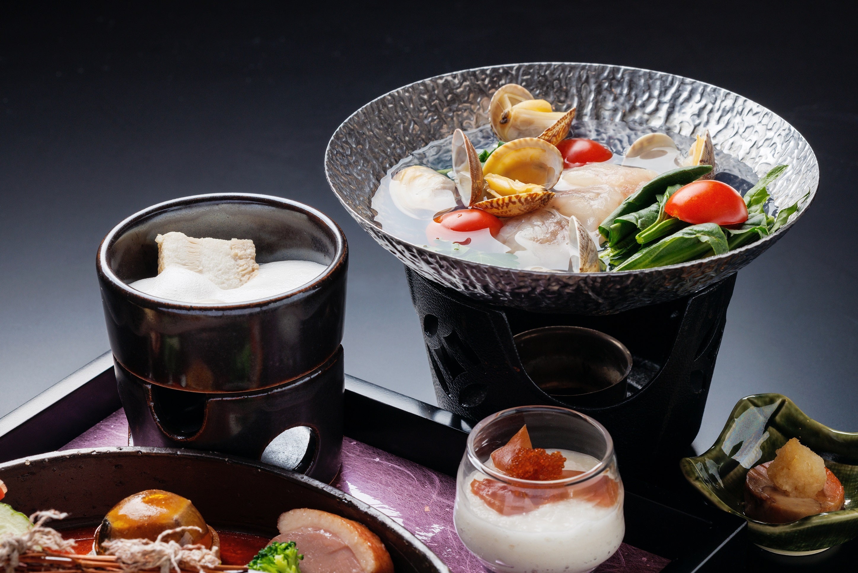 冬の三日月膳（前菜・魚料理イメージ）