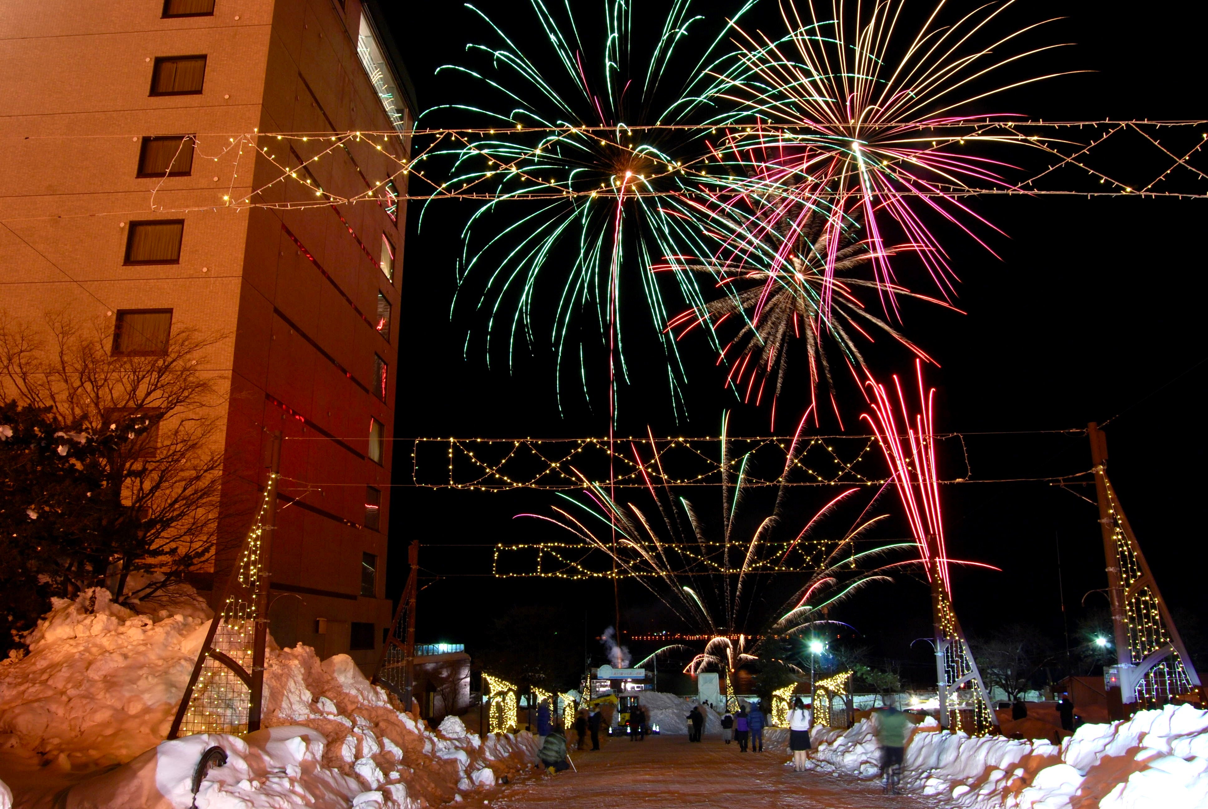 洞爺湖温泉冬花火