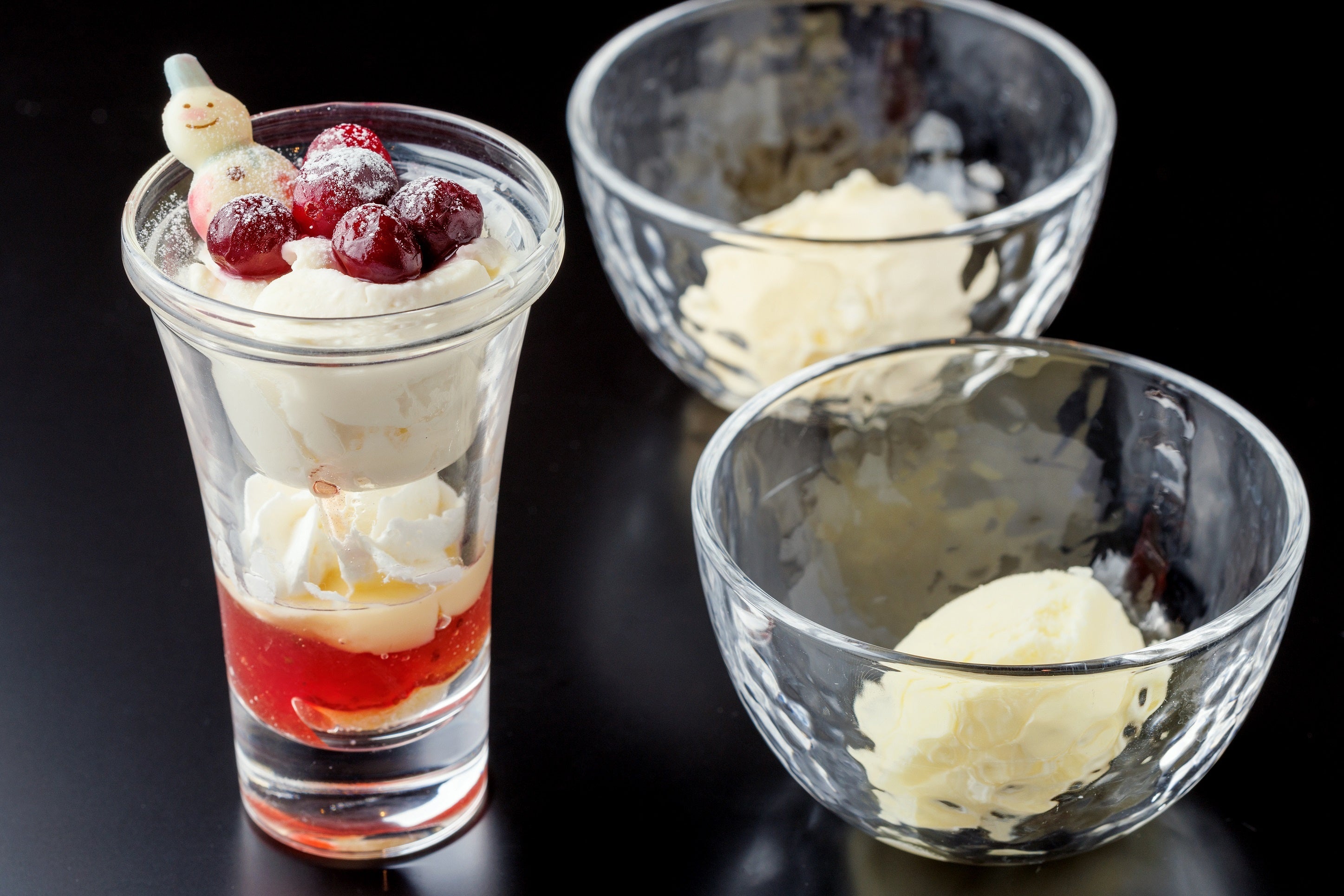 冬のラウンジデザート（夜イメージ）