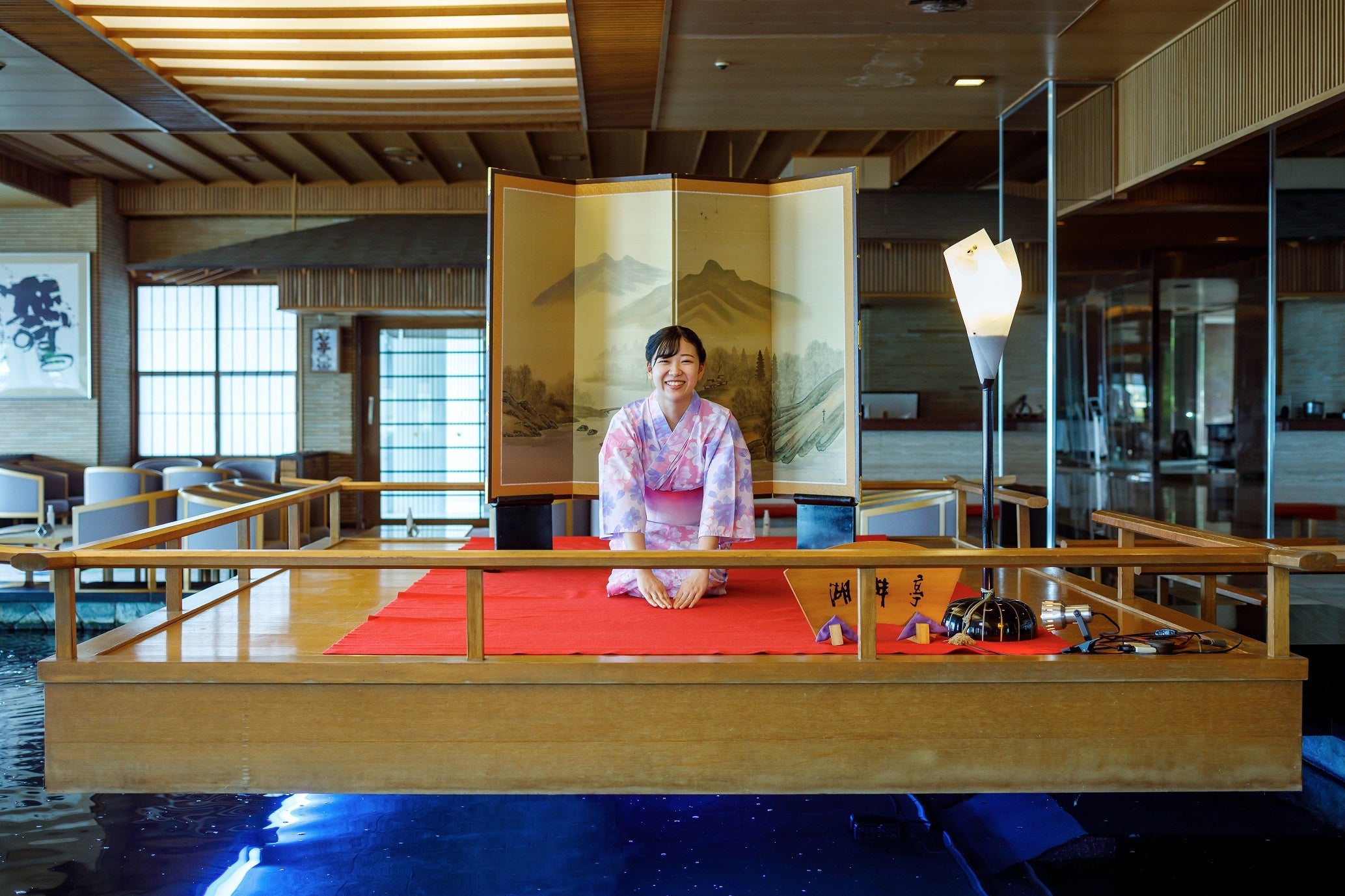 湖畔亭でお待ちしております。