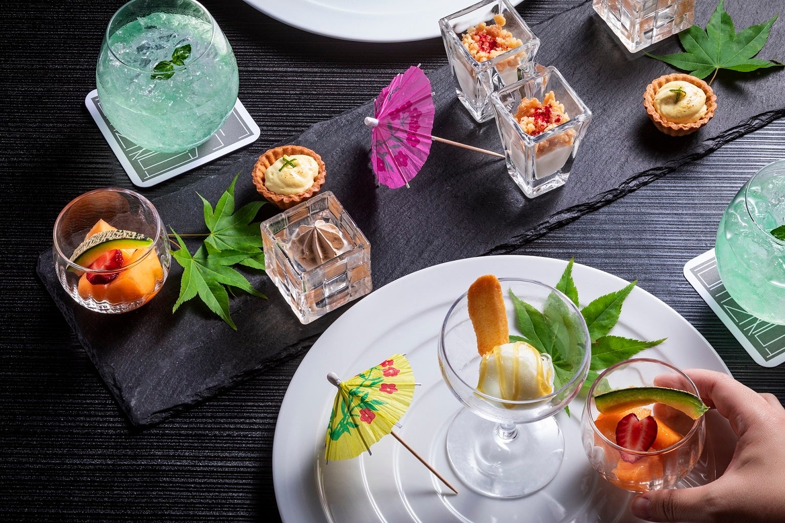 デザートの盛り付けを楽しんでいただく（一例です）