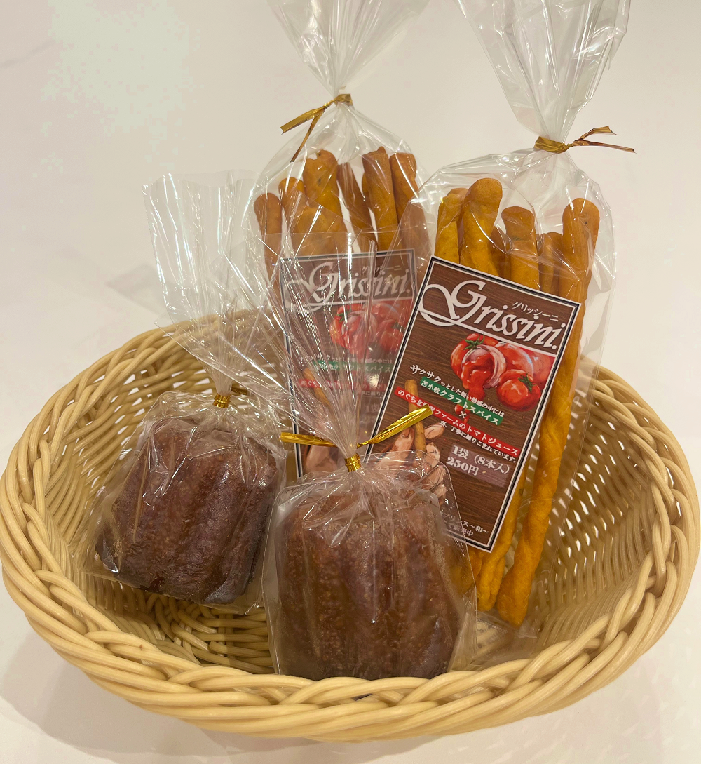 カヌレ＆グリッシーニ