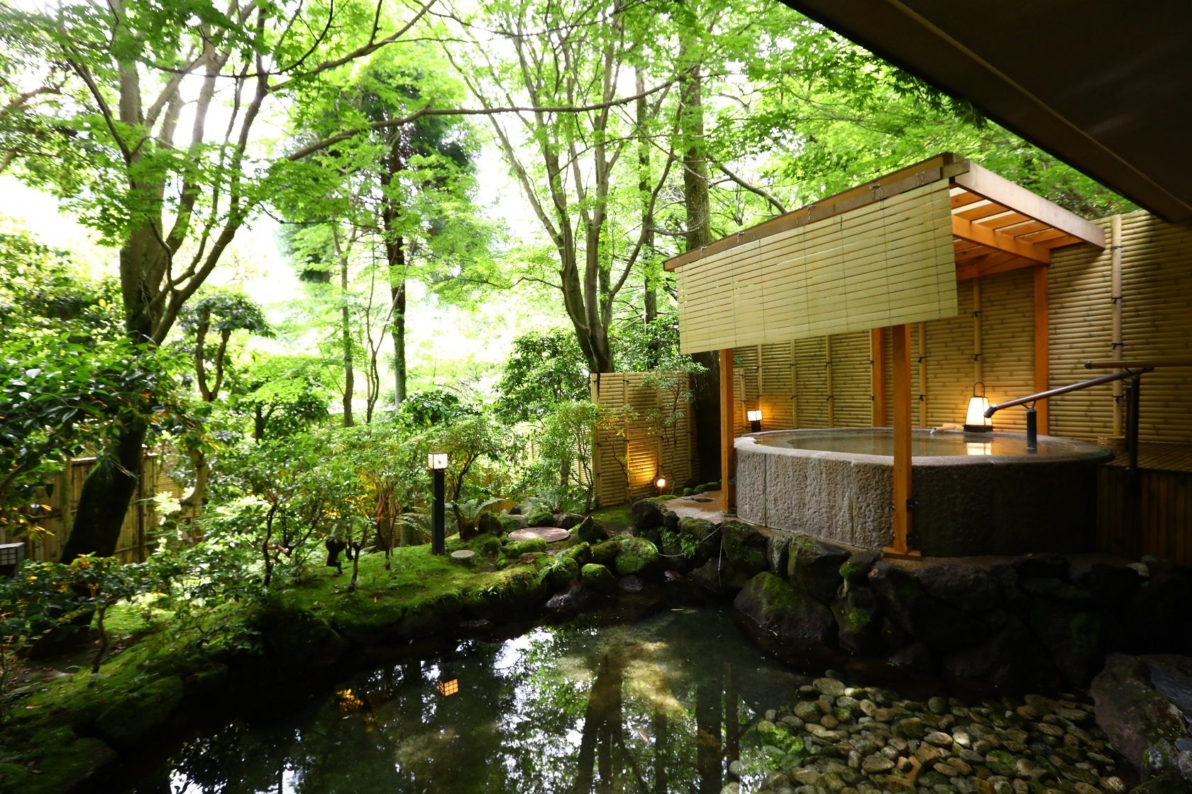 海石榴・露天風呂