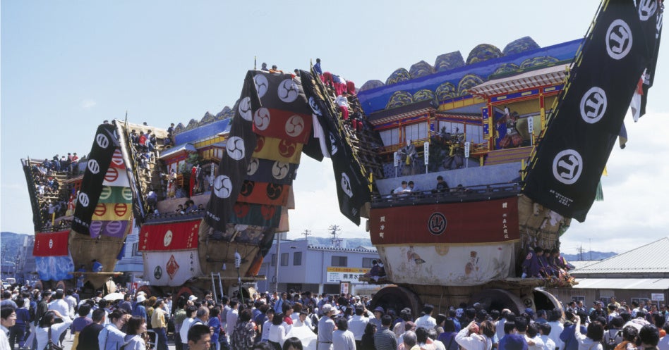 ※写真は過去の青柏祭の様子です
