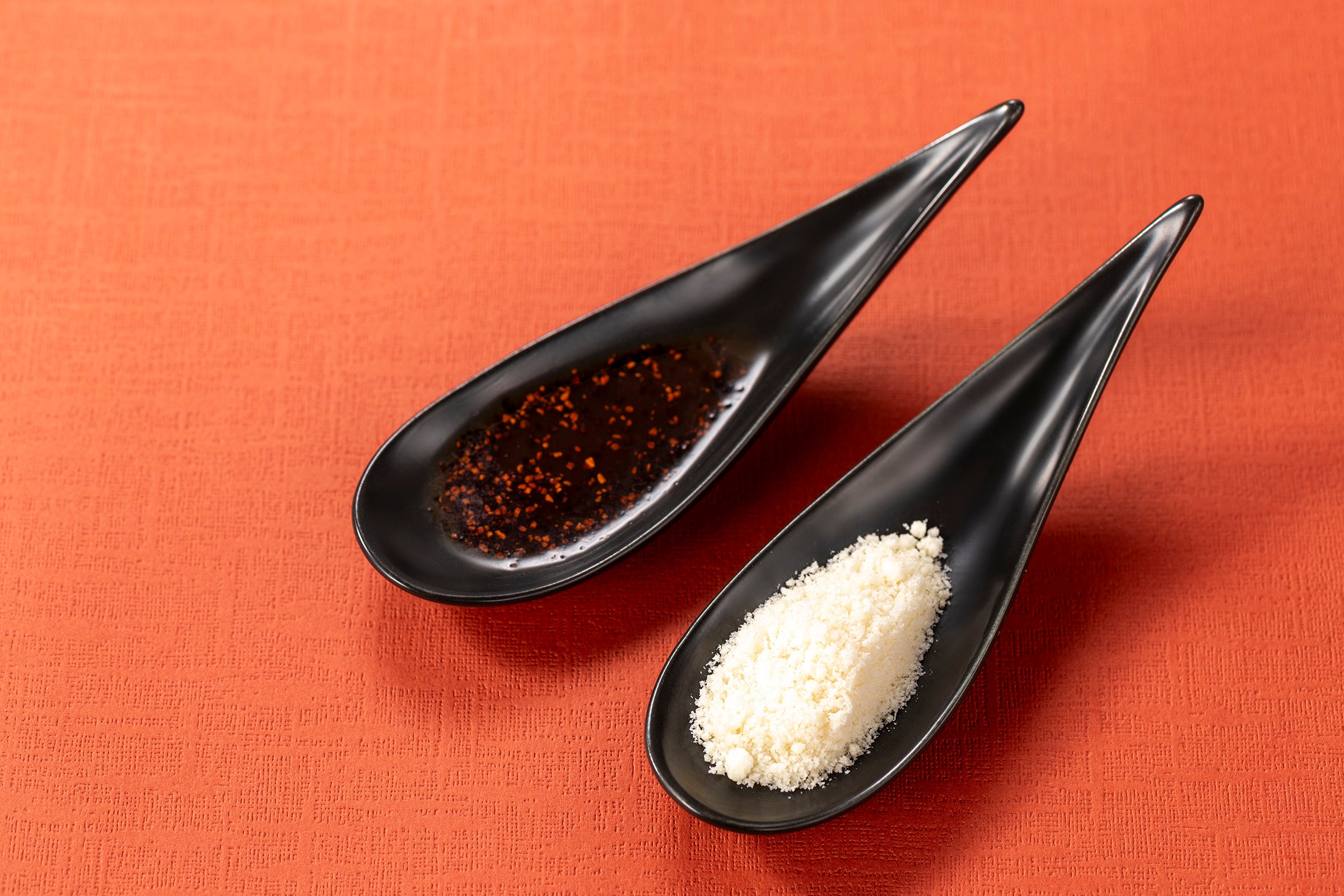 ※写真はイメージです（特製麻油・粉チーズ）