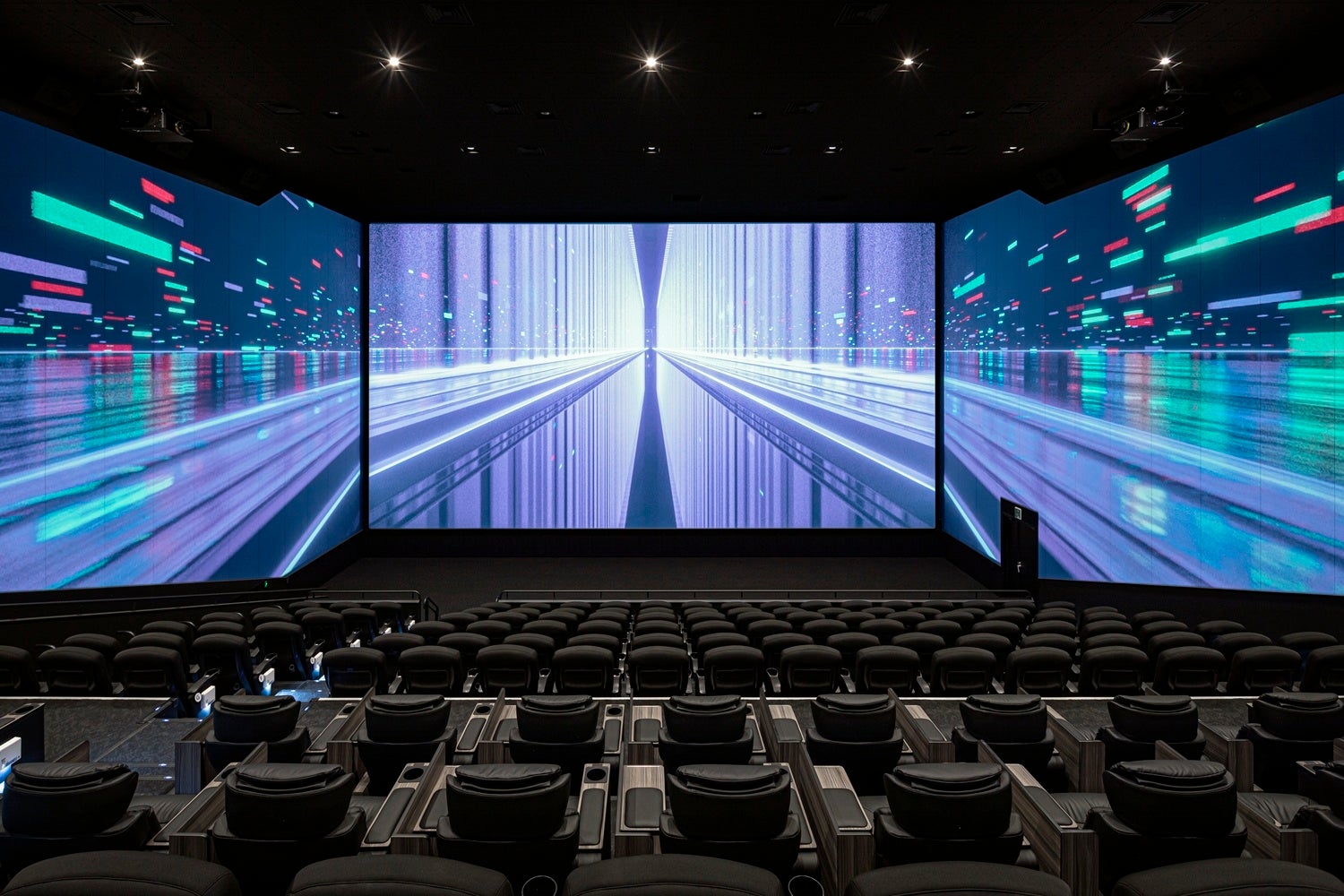 109シネマズ富谷／ゆめが丘／名古屋／明和／箕面／広島】視界270°の