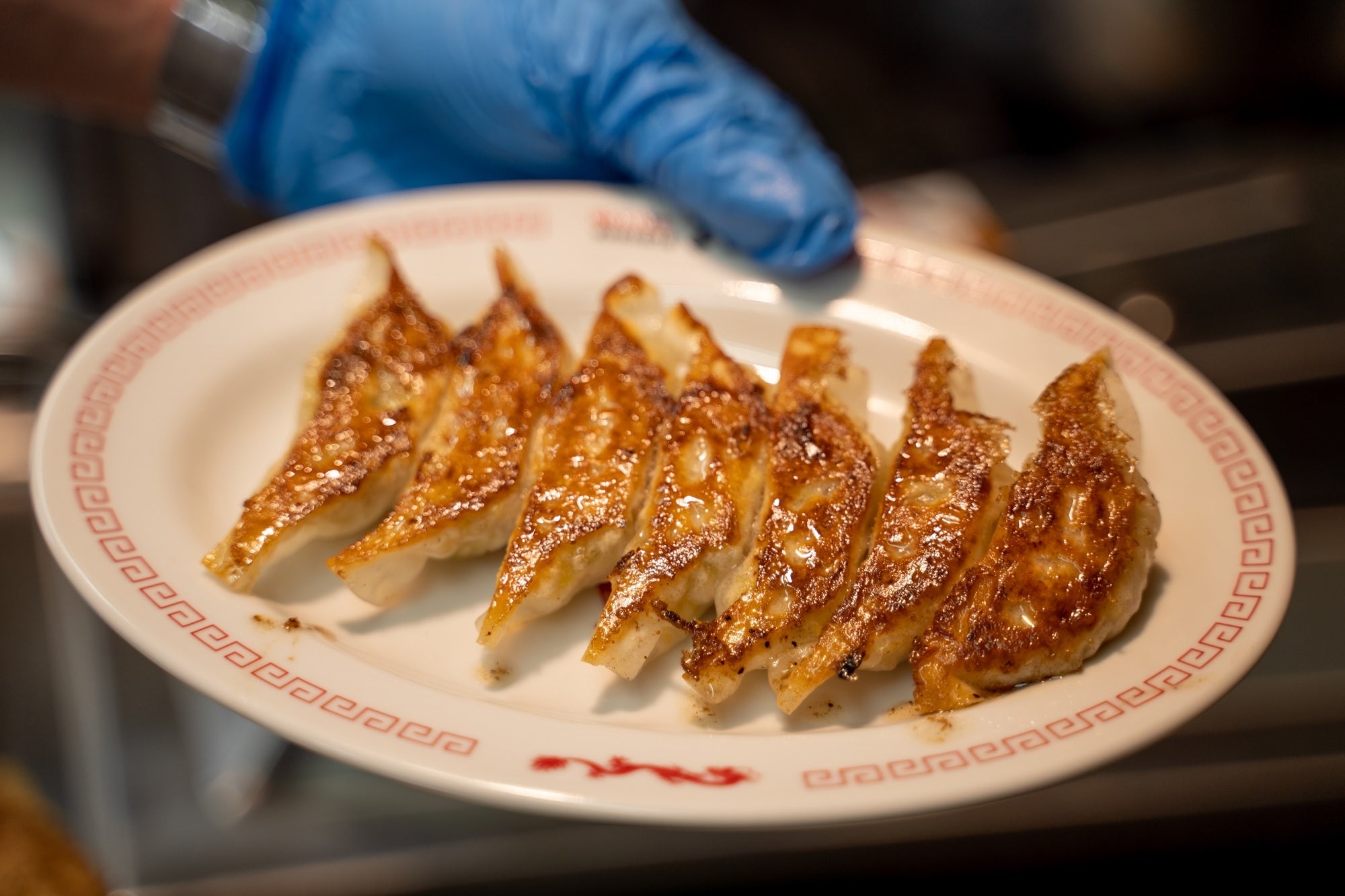 大阪餃子専門店よしこ」、東京・青物横丁に3号店グランド