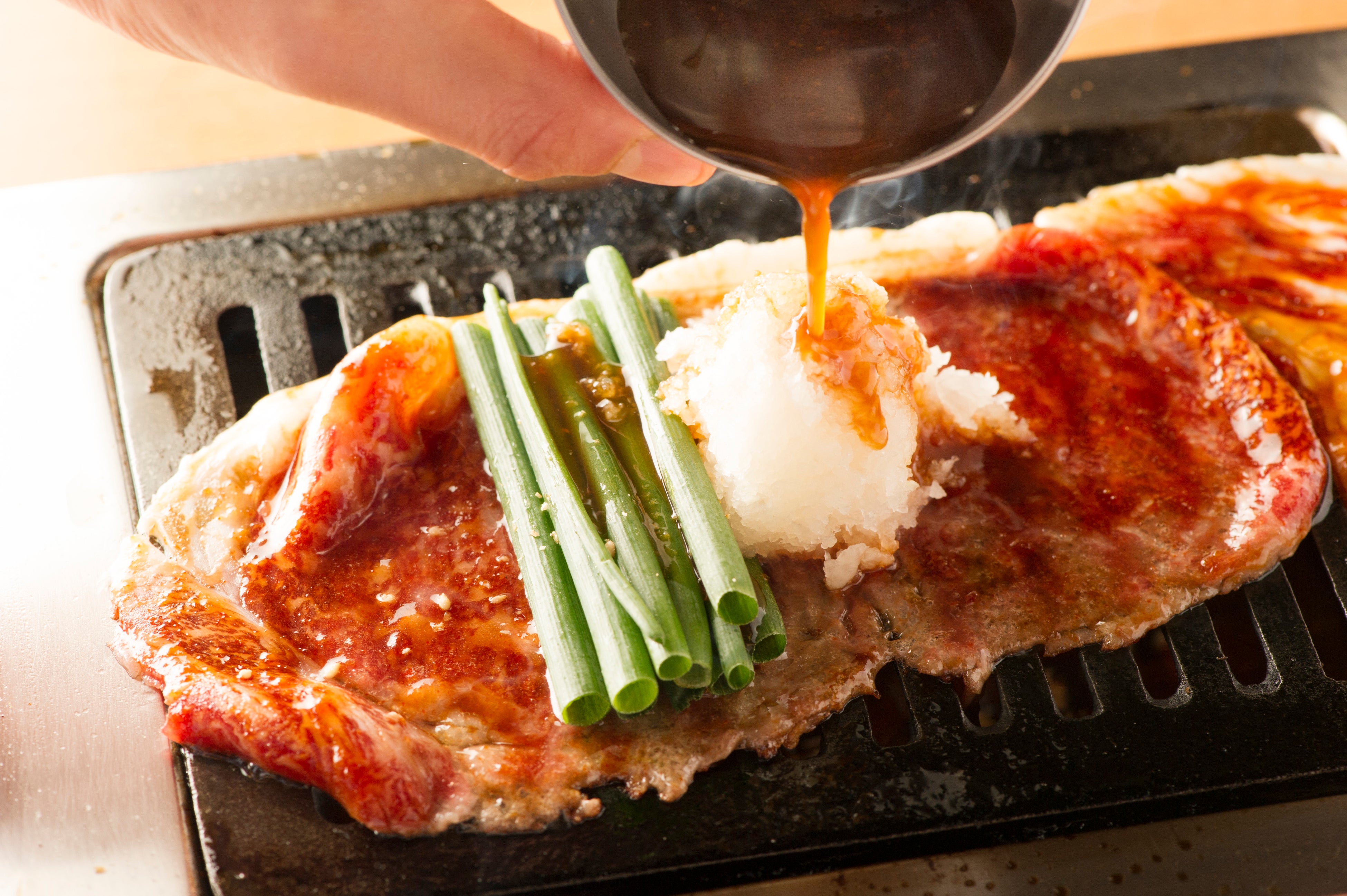 二代目名物黒毛和牛の包めるカルビ