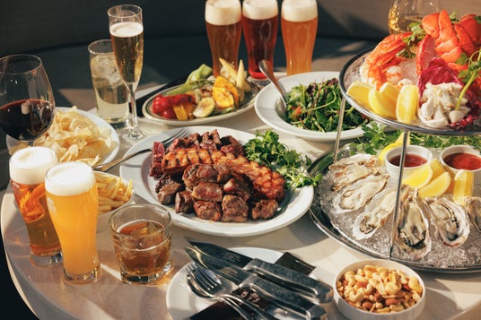 NYの名門ステーキハウス「ベンジャミン ステーキハウス」紀尾井町店、クラフトビールとステーキ、シーフードを開放的なテラスで昼も夜も満喫! NYの名門ステーキハウス「ベンジャミン ステーキハウス」紀尾井町店、クラフトビールとステーキ、シーフードを開放的なテラスで昼も夜も満喫!