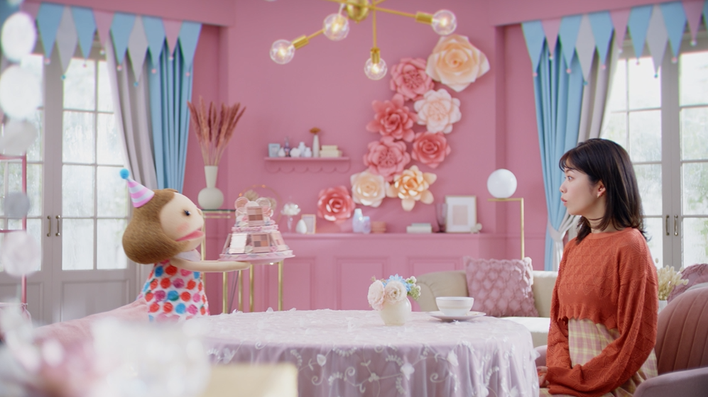 1.仲良しの小芝さんとキャンちゃん。なにやらキャンちゃんがお祝いしてくれるようです。