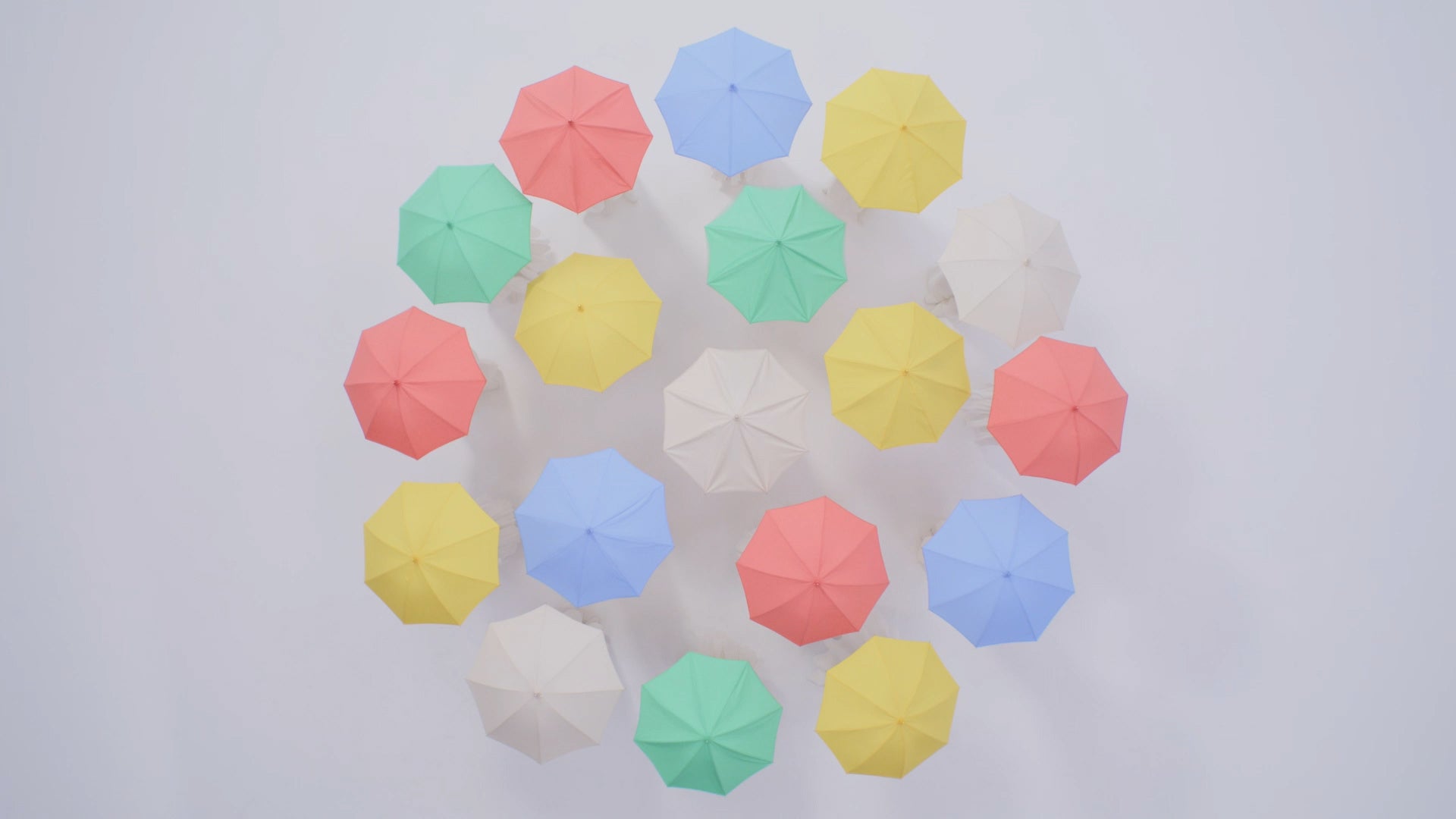 3.5色の傘が集まりだし…