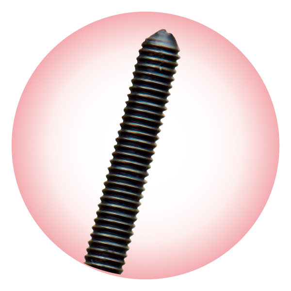 目頭・目尻のまつげもしっかりキャッチする極細メタルコーム