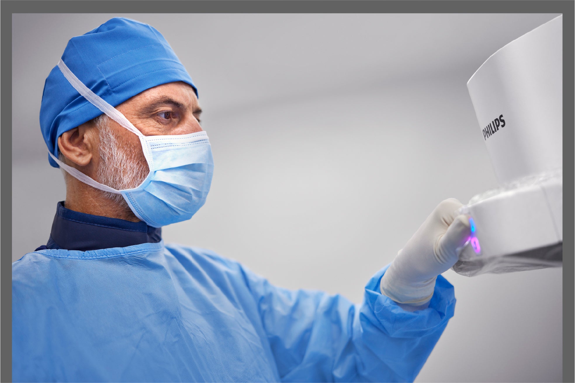 手元でボタン操作可能