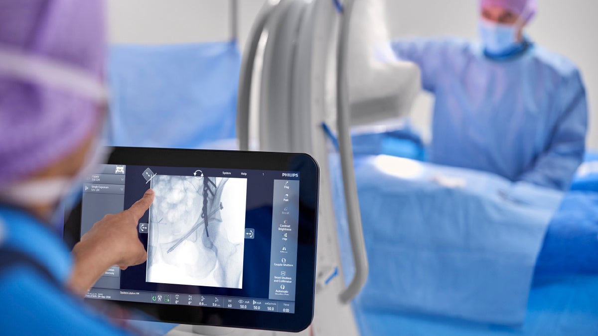 タッチスクリーンモニタ