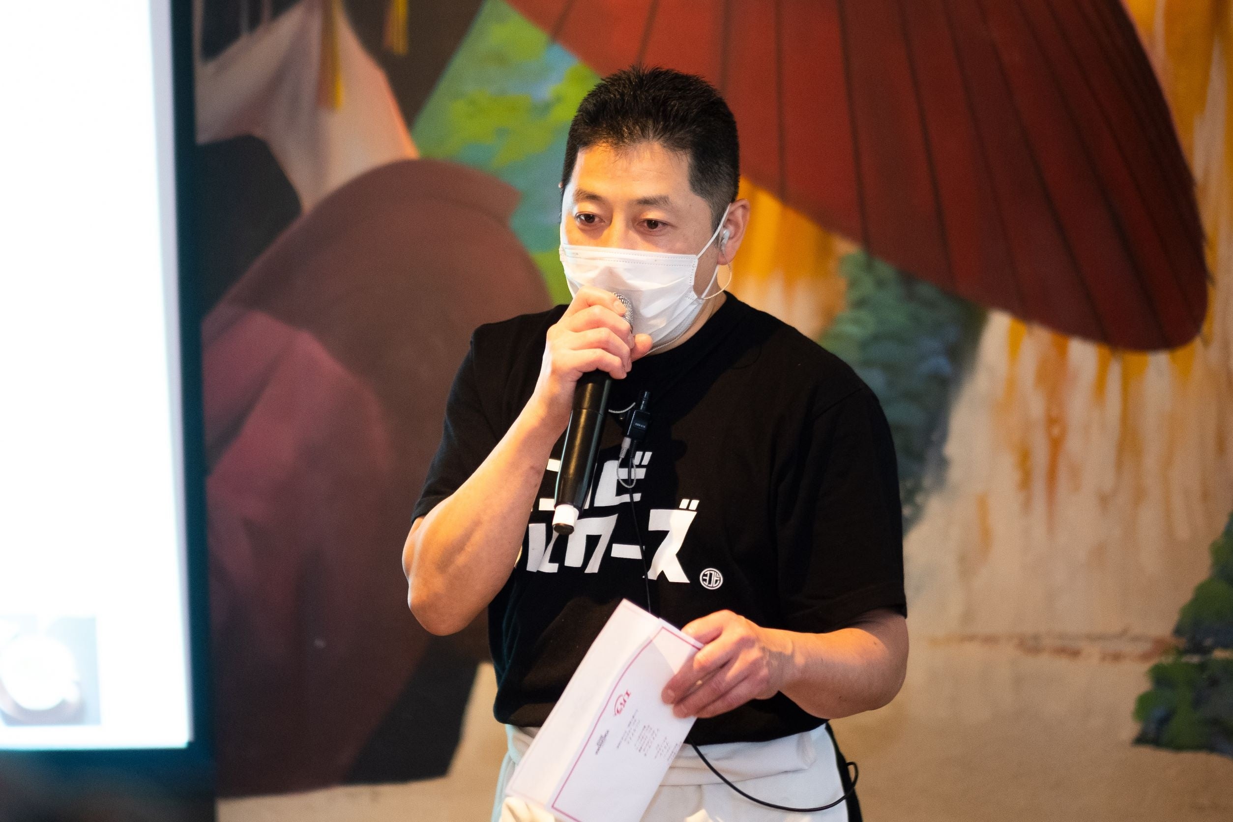 料理長によるメニューの説明