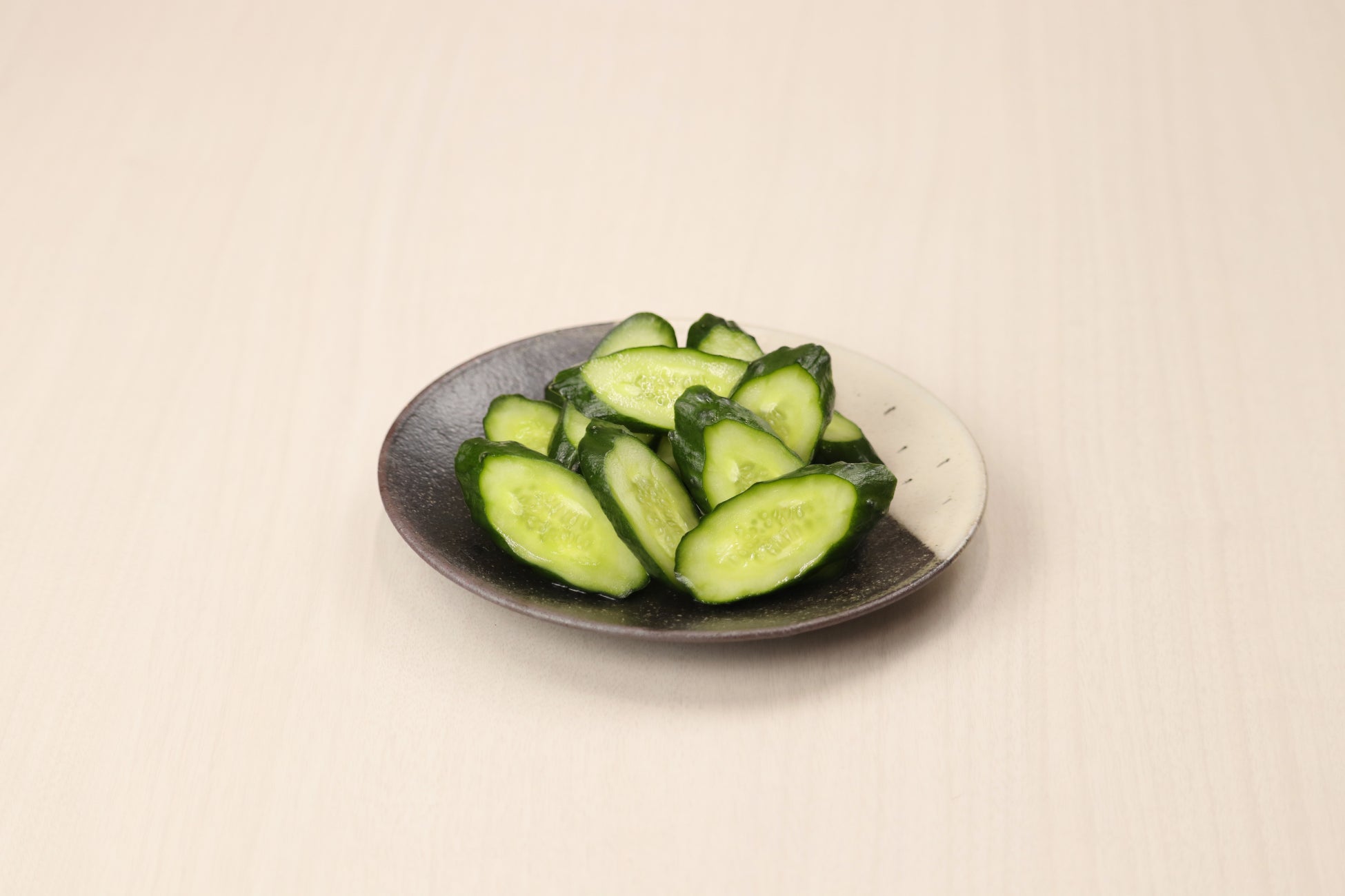 野菜100グラム分 きゅうりの浅漬け