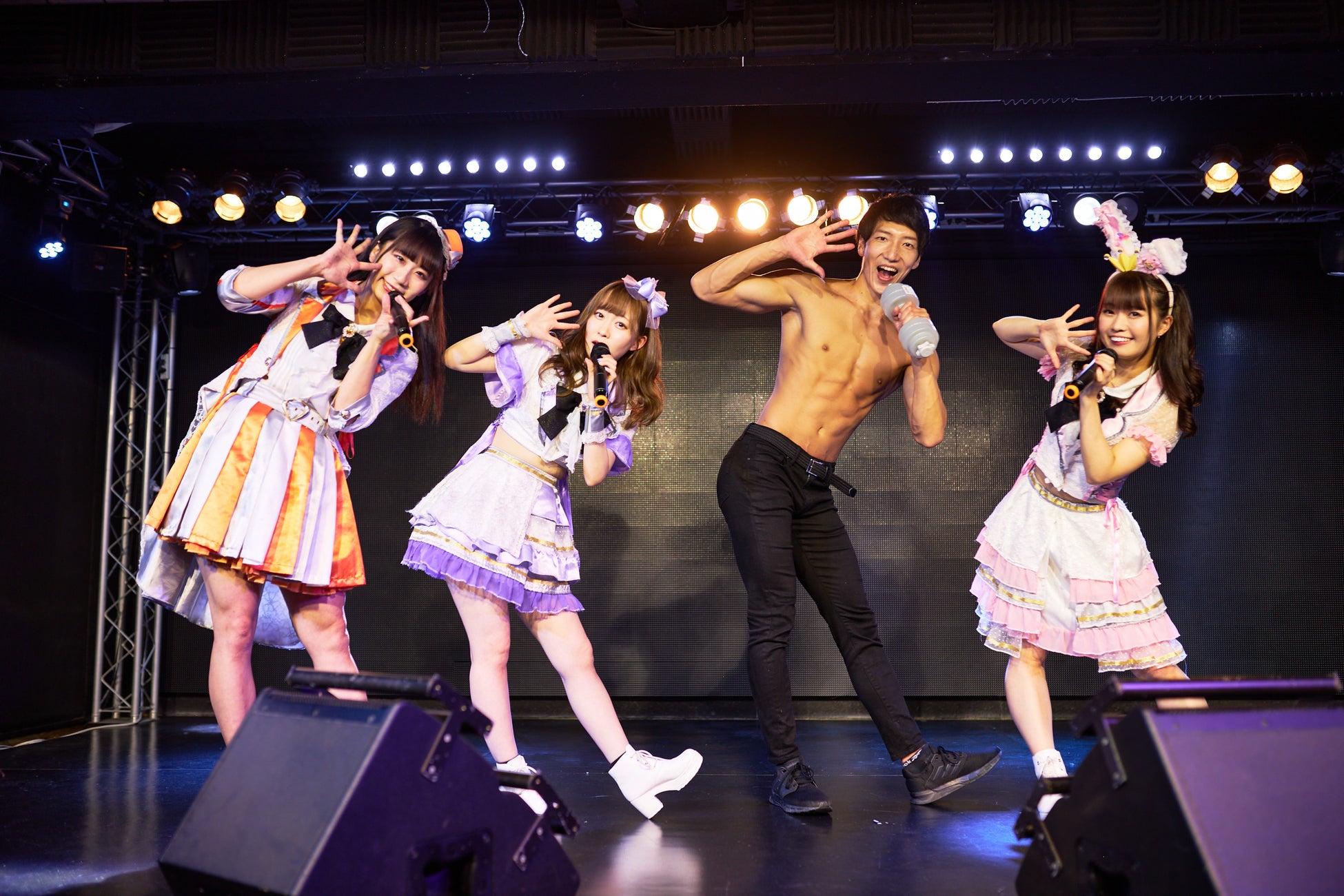 マッチョフリー素材に新作 アイドルとマッチョ を入荷 名古屋のアイドル グループ ふぇありーているず とマッチョがコラボしたストックフォトを提供 株式会社スマイルアカデミーのプレスリリース マッチョフリー素材に新作 アイドルとマッチョ を入荷 名古屋のアイドル グループ ふぇありーているず とマッチョがコラボしたストックフォトを提供 株式会社スマイルアカデミーのプレスリリース