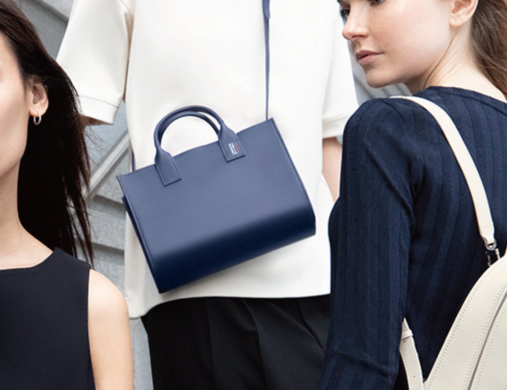 32.15  LISSE プチトート インディゴブルー×テラコッタ　￥209,000