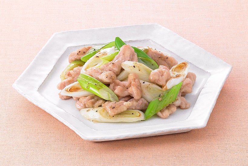 鶏せせりとねぎの炒め物