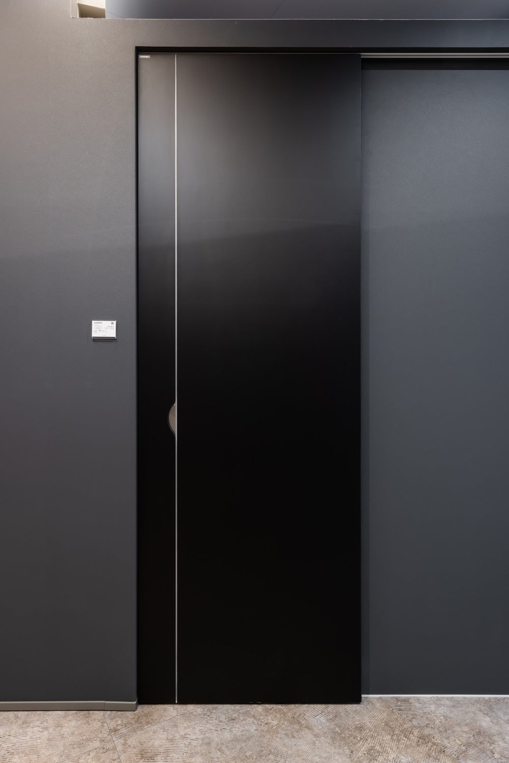 ムーンスリット手掛けデザインのCUBE