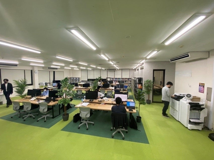 フリーアドレス化された当社2階のオフィス