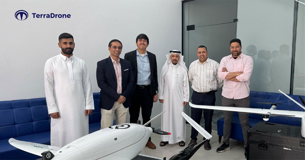 テラドローン、サウジアラビアの点検会社FAHSSとプラントおよびインフラ点検市場へのドローン技術拡大に向けたMOUを締結 | Terra Drone株式会社のプレスリリース