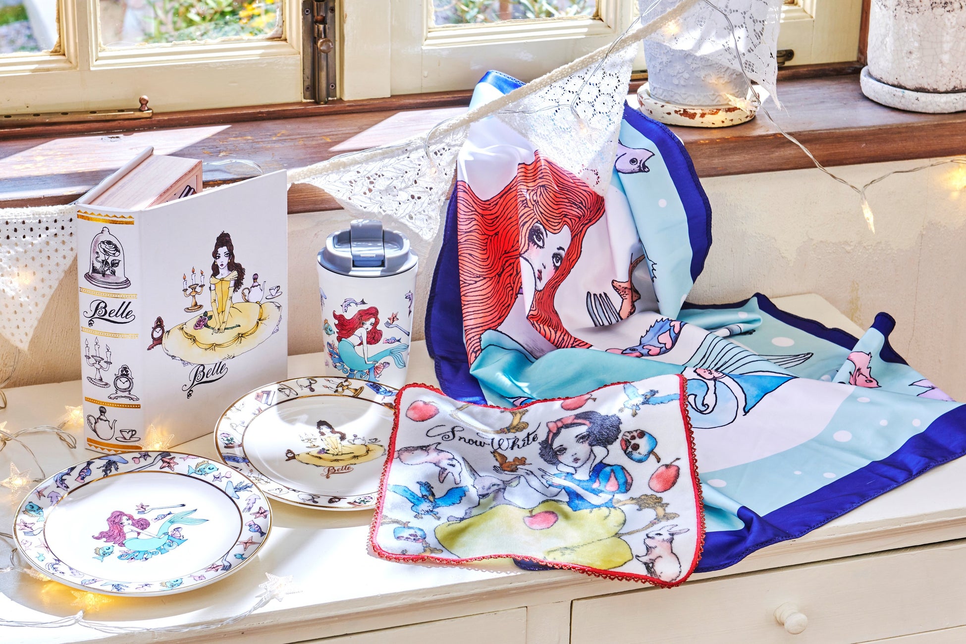 新コレクション Disney Artist Collection By Aquirax Uno ディズニー プリンセスデザインのアイテムを1月25日 火 より順次発売 ウォルト ディズニー ジャパン株式会社のプレスリリース 新コレクション Disney Artist Collection By Aquirax Uno ディズニー プリンセスデザインのアイテムを1月25日 火 より順次発売 ウォルト ディズニー ジャパン株式会社のプレスリリース