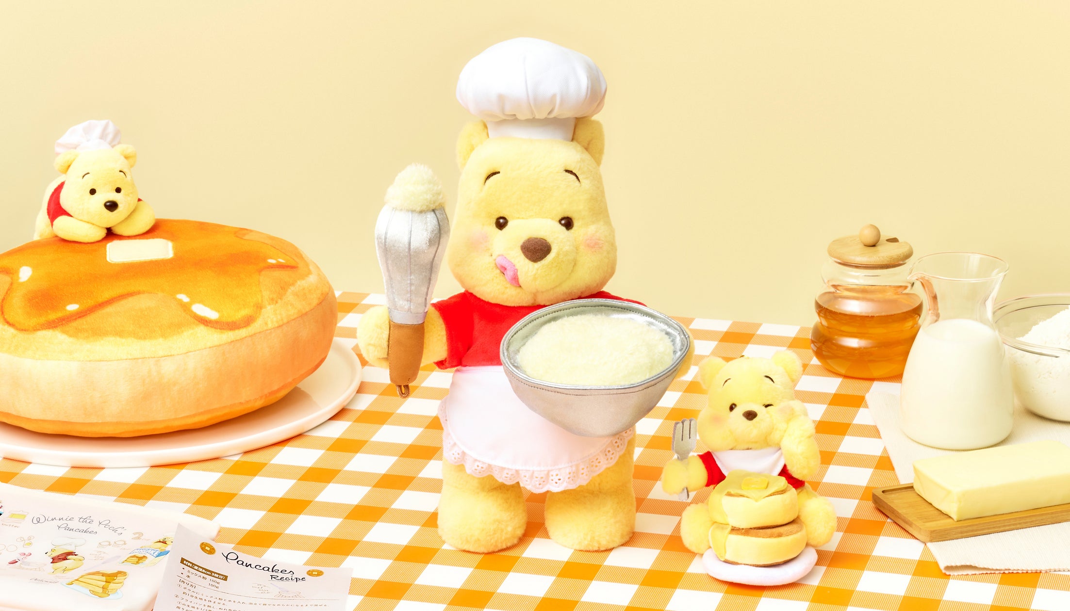 8月3日は「はちみつの日」!コック帽をかぶったプーさんが愛らしい、とろ~りはちみつのパンケーキをテーマにした新コレクションなどをディズニーストアで7月31日(金)より順次発売