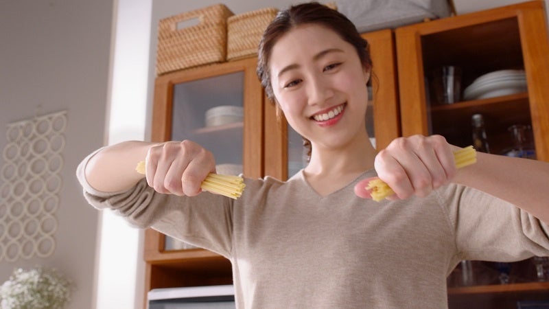 「パキット」CMカット②