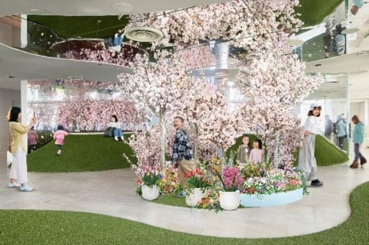 日本で一番早い開花宣言!?花粉を気にせず屋内でお花見気分♪『てんぼうパーク さくらまつり』夜間限定で提灯を持って特別な春の記念撮影も!*2月26日(木)~5月10日(日)* 日本で一番早い開花宣言!?花粉を気にせず屋内でお花見気分♪『てんぼうパーク さくらまつり』夜間限定で提灯を持って特別な春の記念撮影も!*2月26日(木)~5月10日(日)*