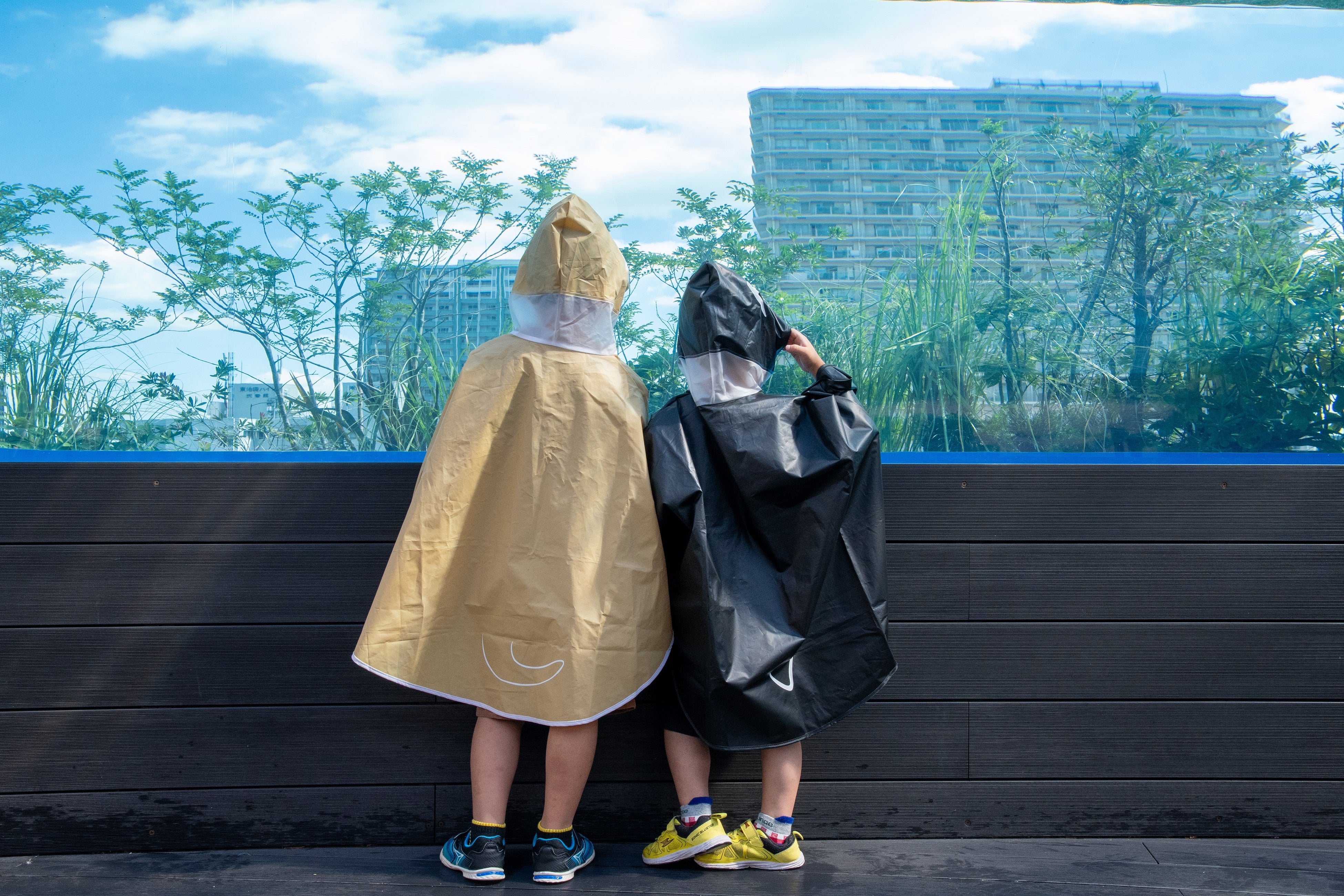 サンシャイン水族館オリジナルレインポンチョ(背面)