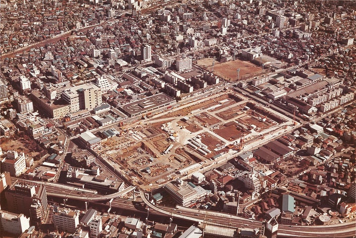 1973年12月 構築物が取り壊され、 整地工事がなされた東京拘置所跡地