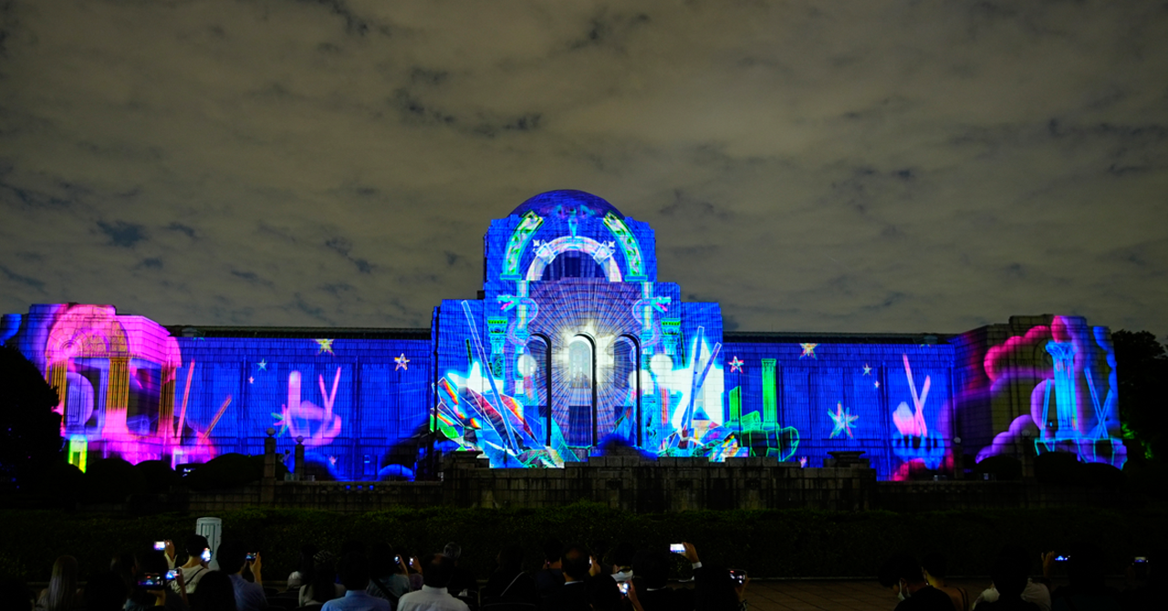 昨年度の招待作家作品上映の様子