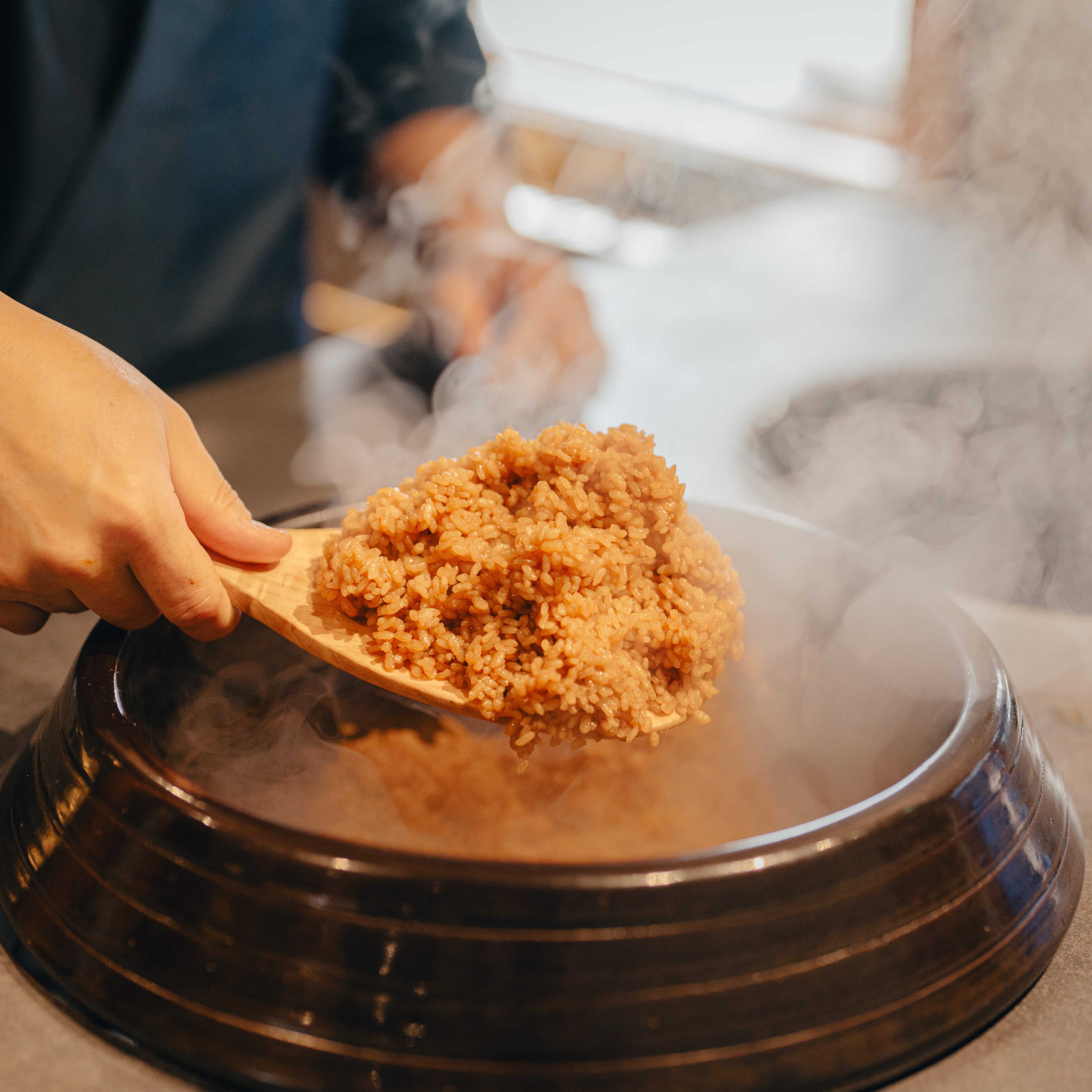 いづもの茶飯は土鍋ご飯