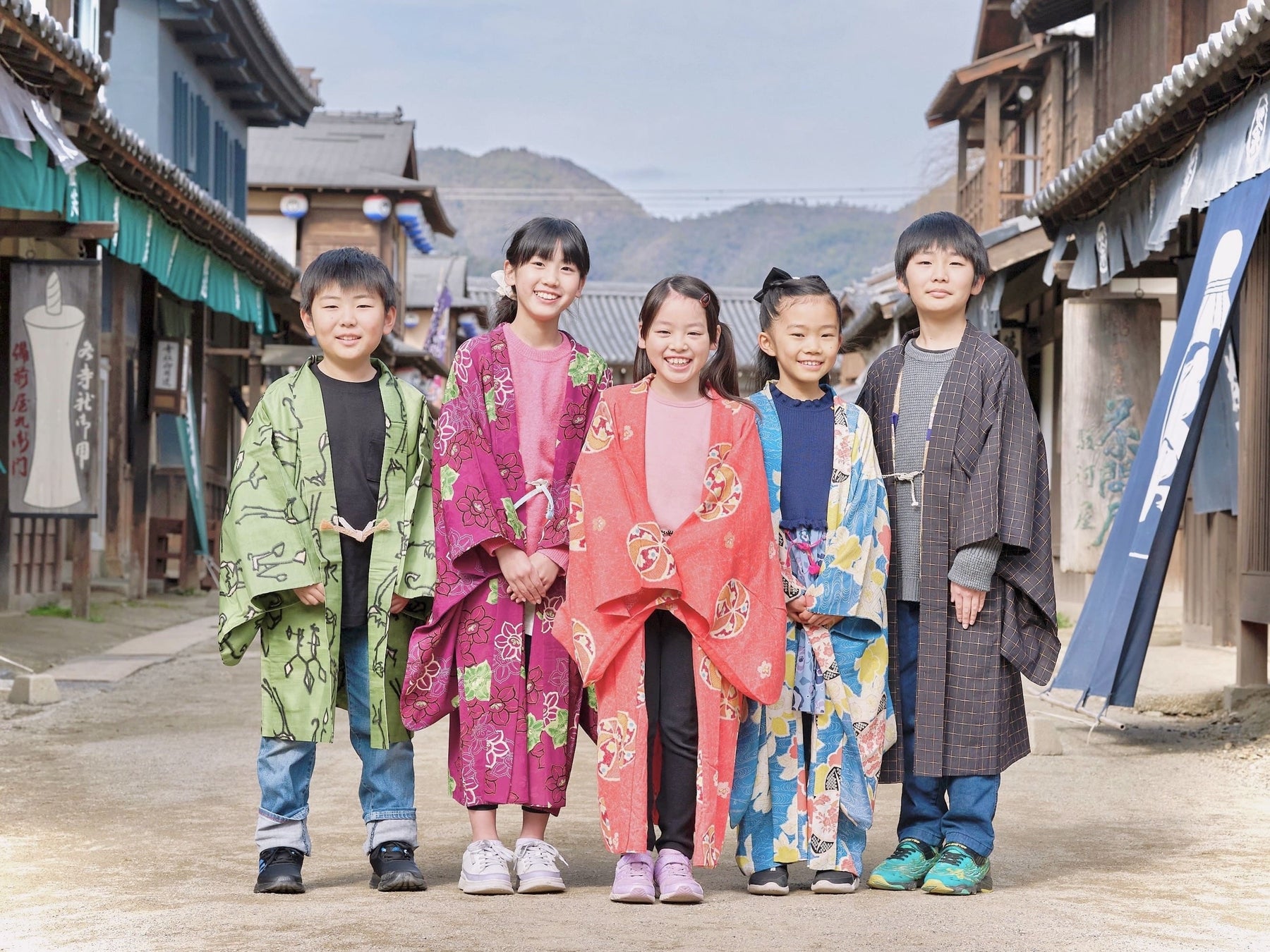 京都・映画村でひな祭りイベント3/3に開催決定!おひなさまたちと江戸の町を練り歩く「歩いて厄払い ひな祭り行列」 京都・映画村でひな祭りイベント3/3に開催決定!おひなさまたちと江戸の町を練り歩く「歩いて厄払い ひな祭り行列」